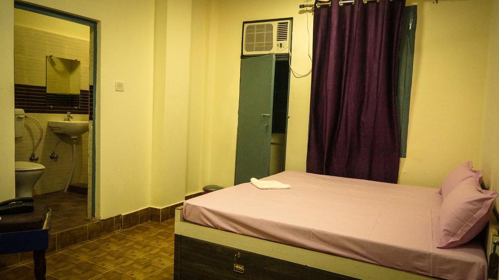 Hostel Zostel *